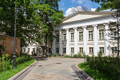Территорию детской больницы имени Н.Ф. Филатова благоустроили